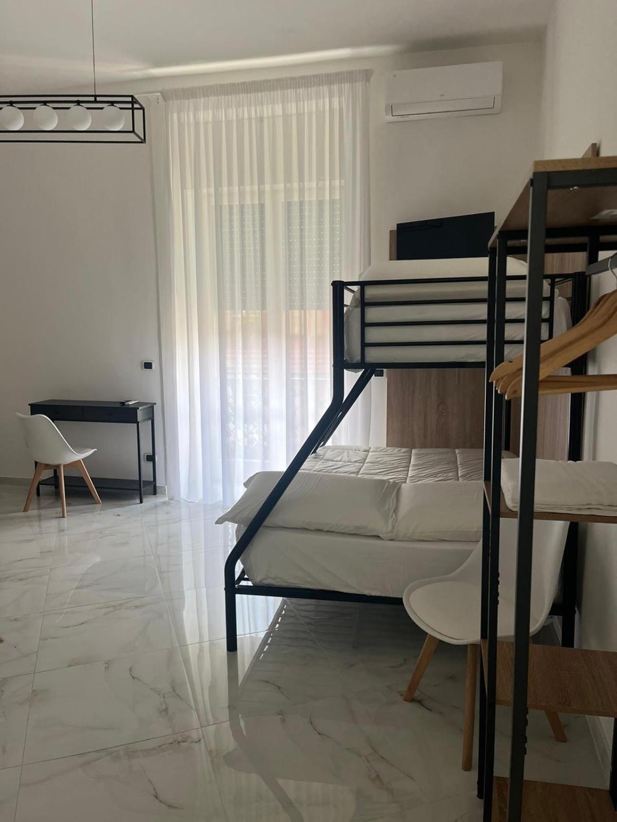 B&B Garibaldi Road Naples Exterior photo