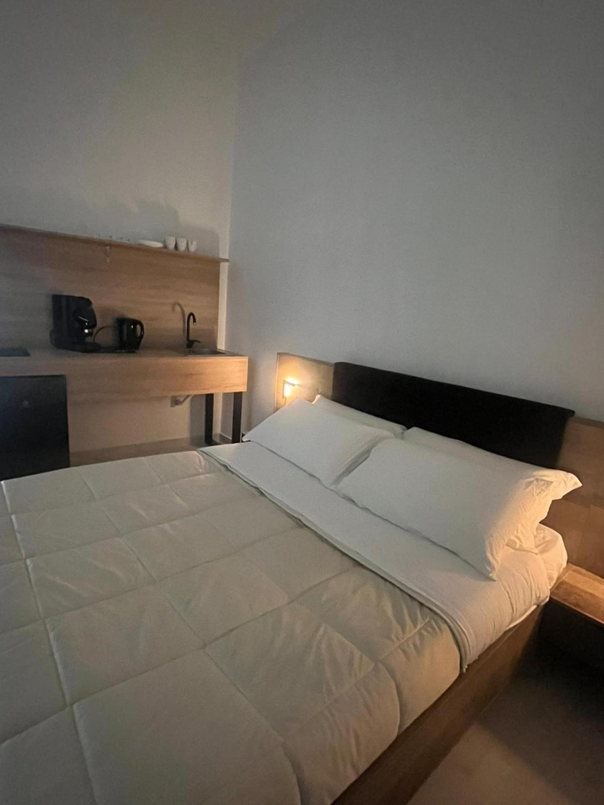 B&B Garibaldi Road Naples Exterior photo